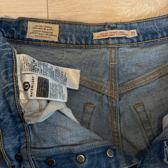 Levi’s Ribcage Straight Ankle Jeans Distressed Cropped size 25 Light Wash - Picture 7 of 12